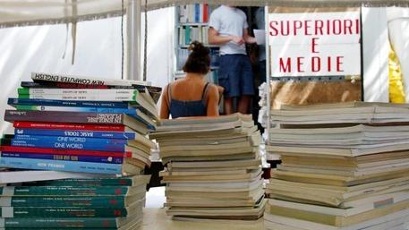 Empoli, l’inflazione arriva sui banchi: libri usati, è boom di richieste
