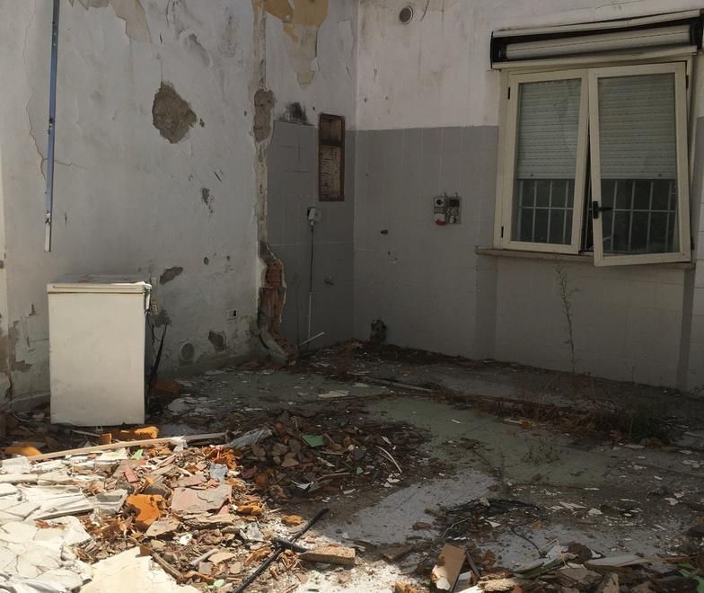 Grosseto, la palazzina crollò 14 mesi fa: ancora “sfrattati” gli anziani 
