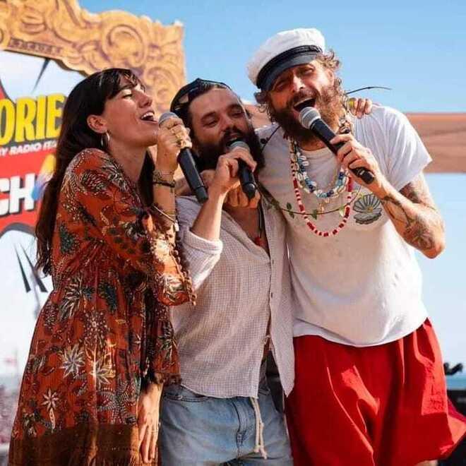 Consuelo e Matteo, dalla Sardegna al palco del “Jova Beach” 