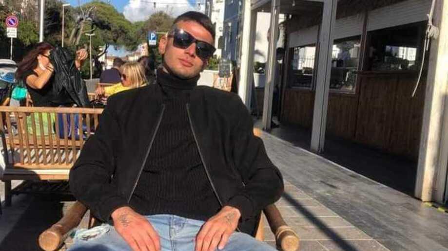 Una foto di Denny Magina dalla pagina Facebook della madre Erika Terreni