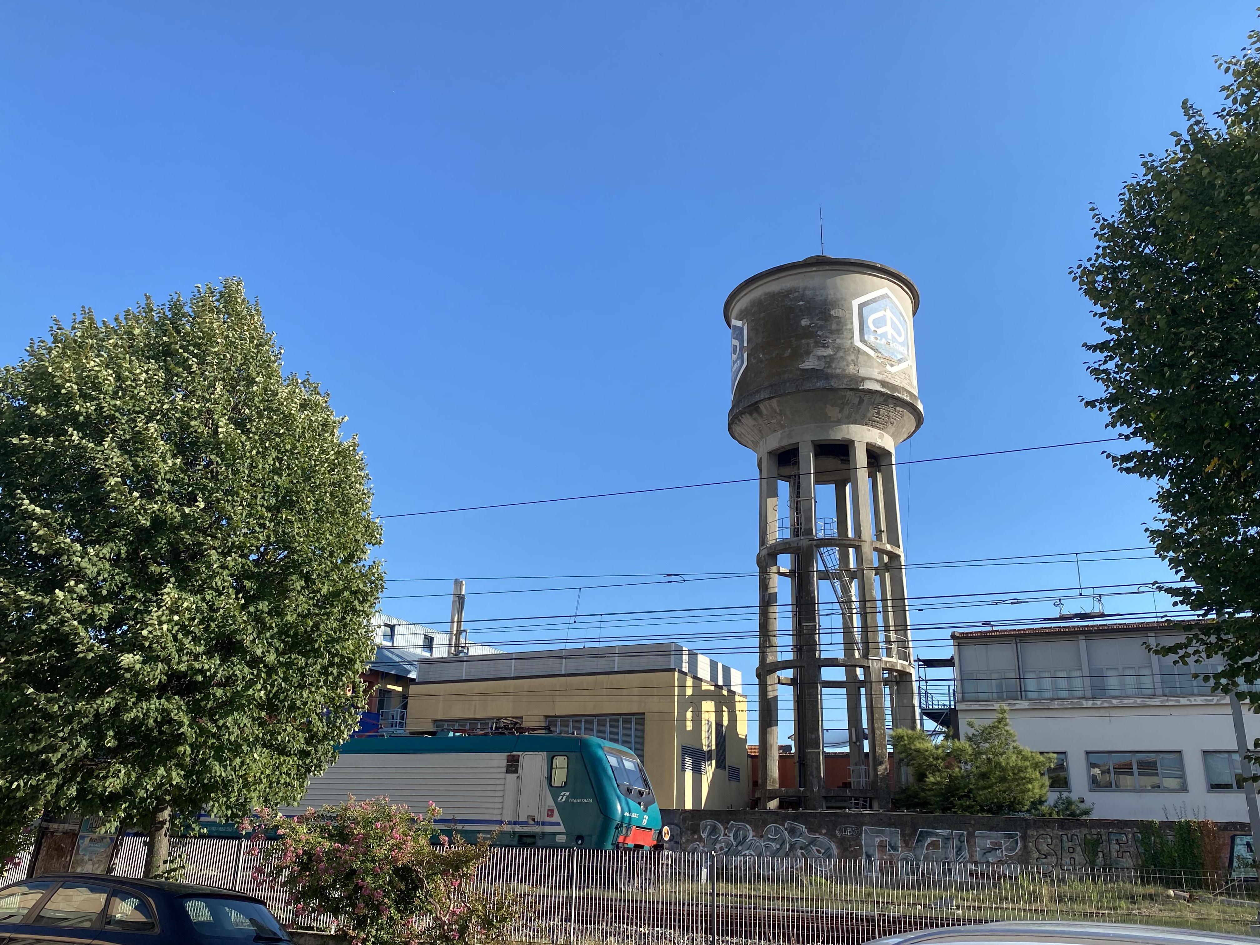 La torre piezometrica dell’ex stabilimento industriale