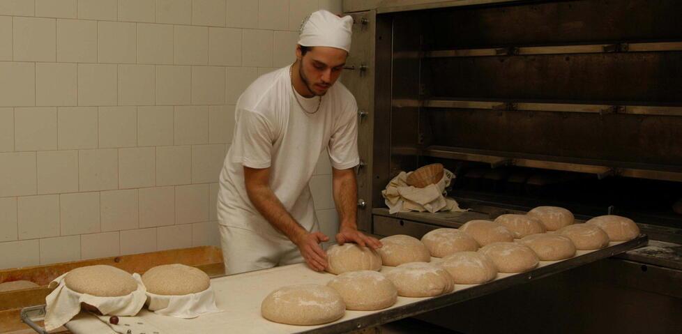 Lucca, l’artigianato è in ginocchio. Alcuni parrucchieri lavorano solo 3 giorni alla settimana 