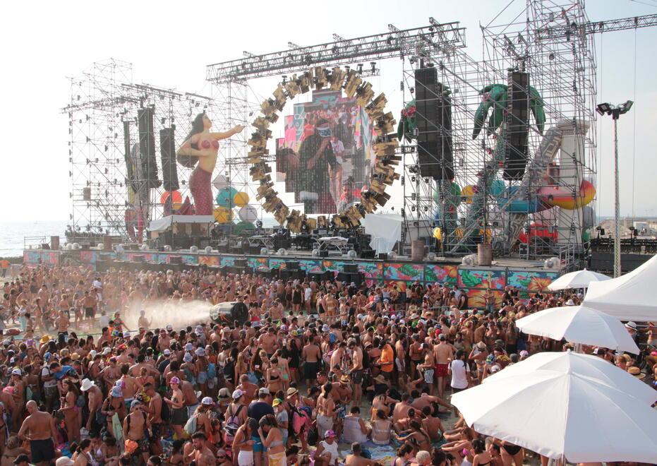 Jove Beach Party, darsena chiusa dalle 10: al mare si andrà col pass 