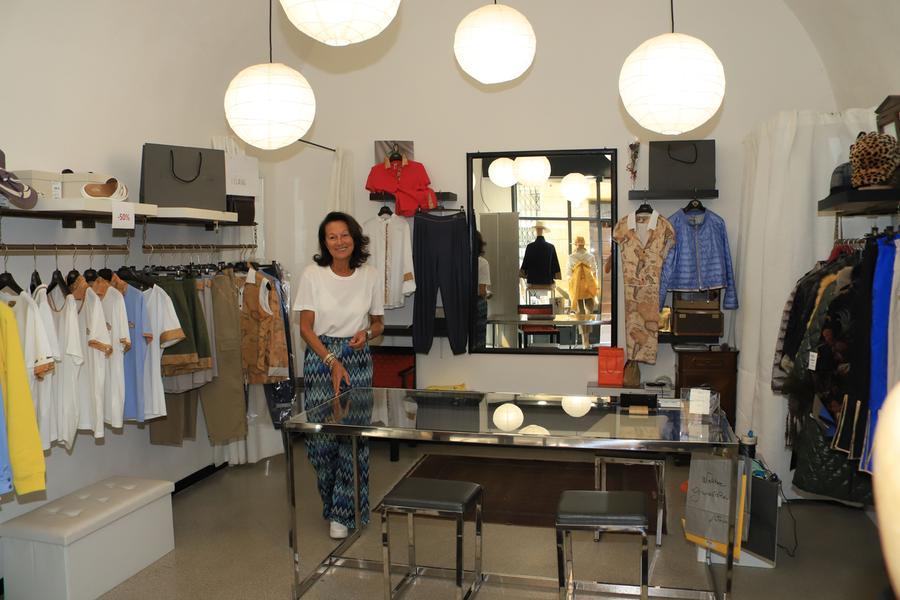 Saldi al 50% fin da subito. «Questo l’unico modo per salvare la stagione»
