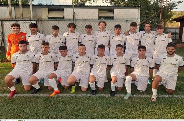 I ragazzi della Juniores dell’Academy Porcari che hanno sconfitto Valdinievole Montecatini