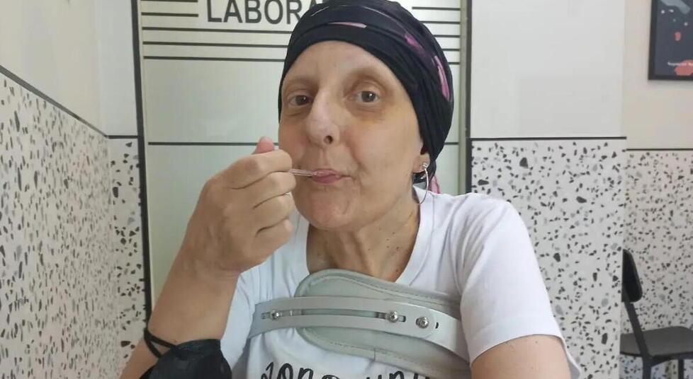 Muore a 53 anni madre di tre figlie, ha lottato contro una grave malattia