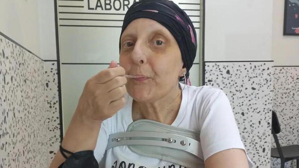 Muore a 53 anni madre di tre figlie, ha lottato contro una grave malattia