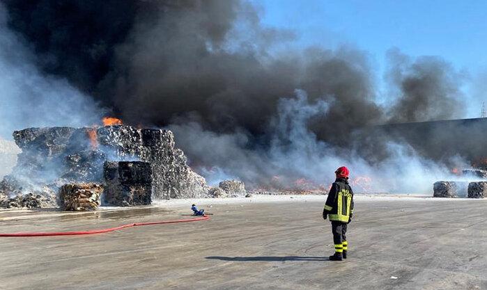 Gesam, operaio morto e incendio: un mese di domande e di silenzi