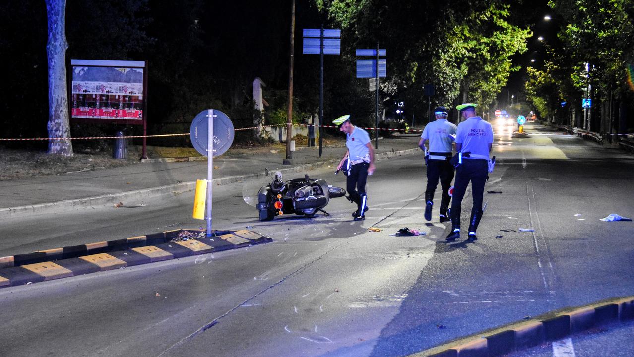 Gravissimo dopo l’incidente, nella scarpa era nascosta droga