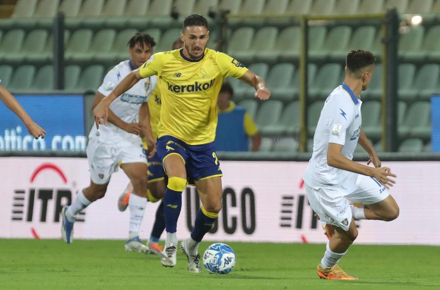 Il Modena toglie Azzi dal mercato: resta in gialloblù