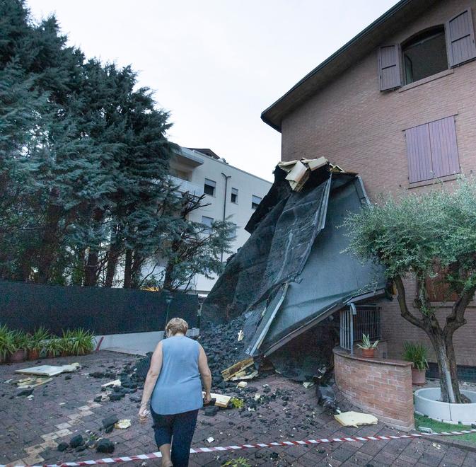 San Damaso, dopo la paura la conta dei danni «Paghi la ditta»