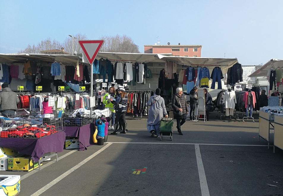 Sassuolo.Otto ambulanti rinunciano al banco Il Comune li premia con 30mila euro