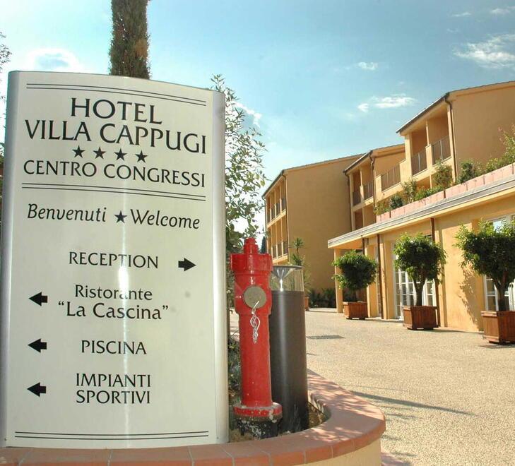 L’ingresso dell’Hotel Villa Cappugi di Pistoia una delle tante realtà pistoiesi alle prese con i rincari dell’energia