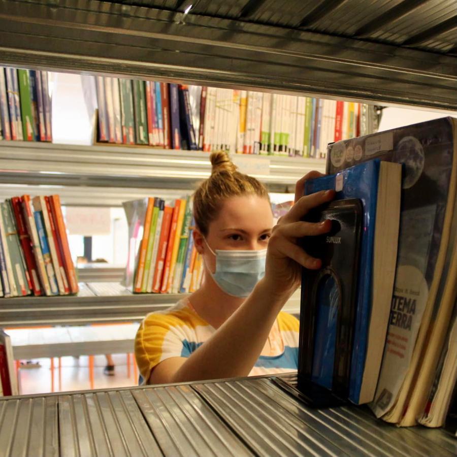 Scuola. Sempre più in voga il mercatino dei libri di testo usati