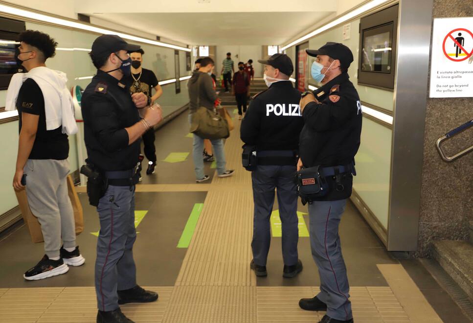 Rapine in piazzale Marconi e a “I Petali”, due minorenni denunciati