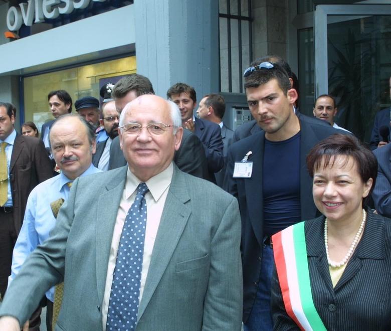 Gorbaciov e la visita a Reggio per siglare la pace dell’acqua