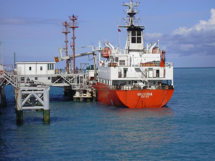 Rigassificatore, il Comune di Piombino invia il primo parere negativo alla Regione