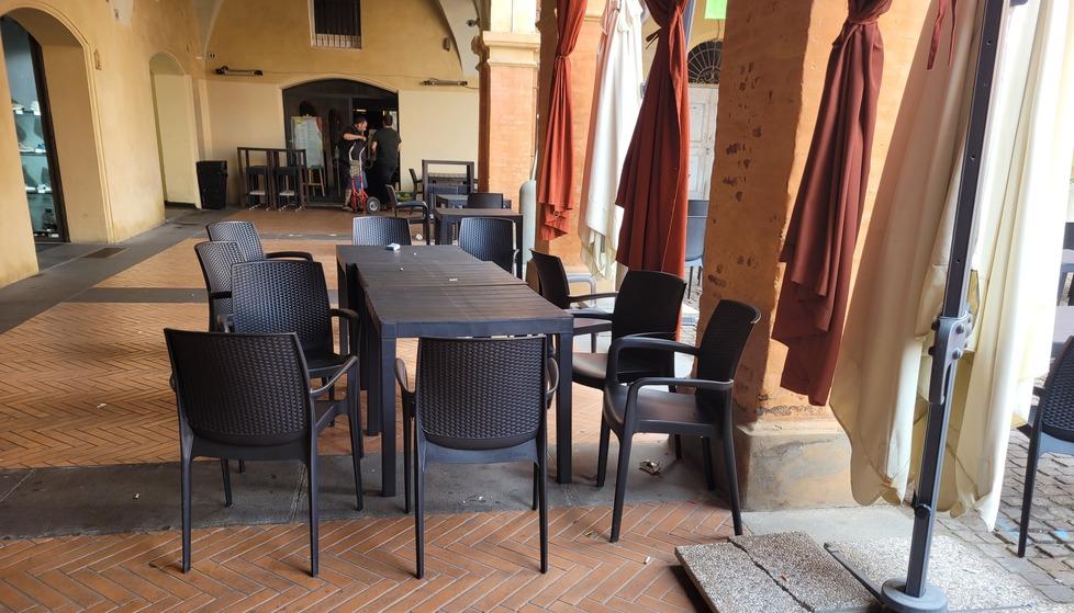 Sassuolo, i negozianti di piazza Garibaldi: «Ci sentiamo in ostaggio» 