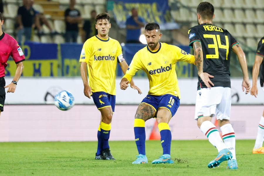 Modena sogna il bis, ma con il Cagliari è dura