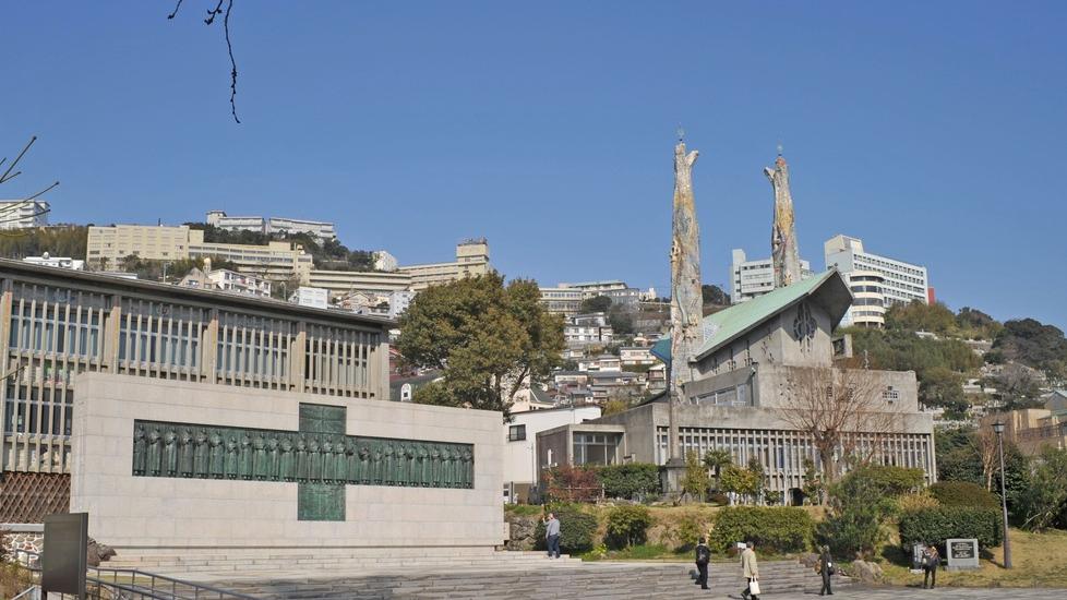 Il vescovo in missione a Nagasaki Ambasciatore di pace e di Lucca