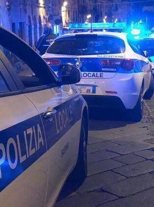 Porto Torres, volume troppo alto: guerra aperta al karaoke selvaggio
