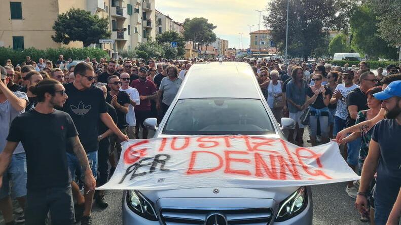 Il corteo per chiedere giustizia (foto Daniele Stefanini/Silvi)