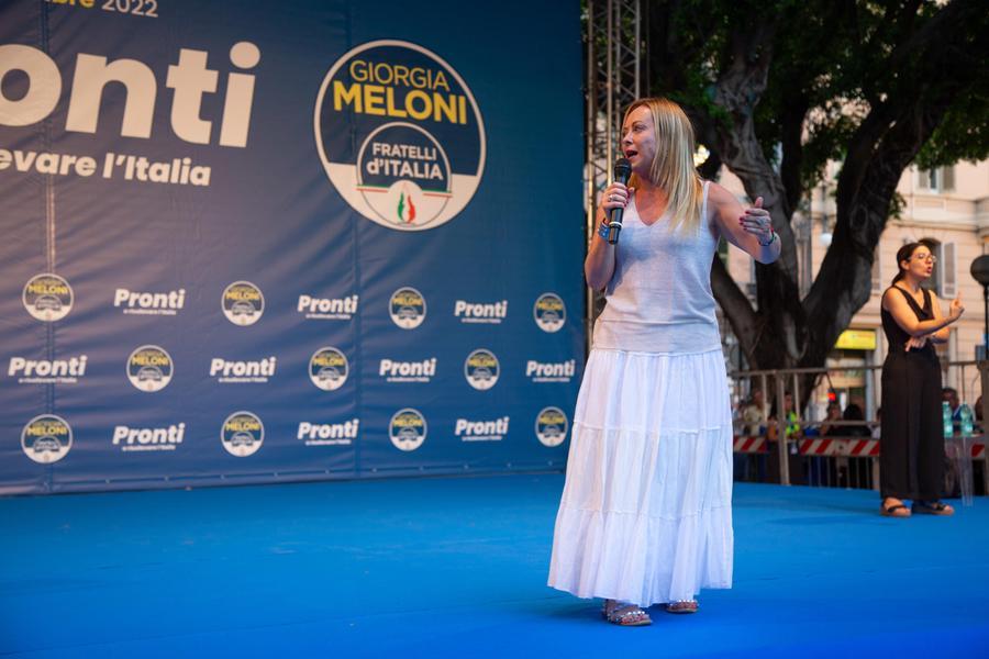 Giorgia Meloni a Cagliari: “L’Italia è messa male, spiegheremo le scelte impopolari”