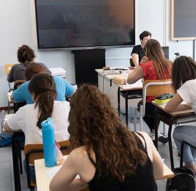 Modena. Bollette a scuola: «Settimana corta o vacanze lunghe a Natale senza Dad»
