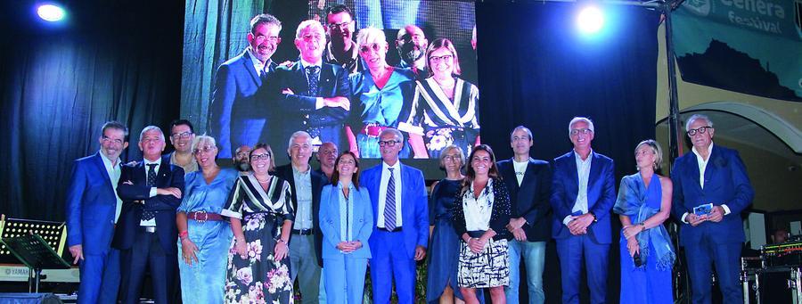 
	Partecipanti e giuria del Premio Castelsardo (foto Ivan Nuvoli)

