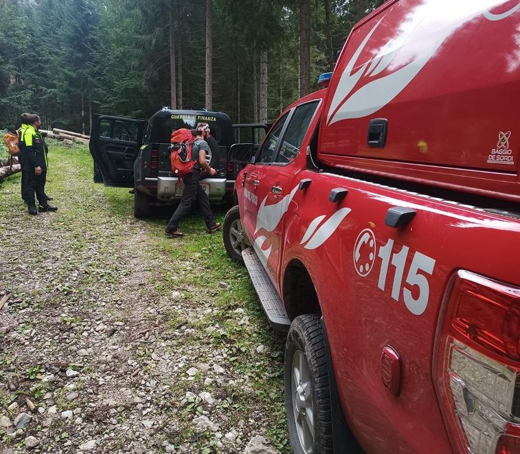 «Tommaso con noi», la città sconvolta per l’amico perduto 