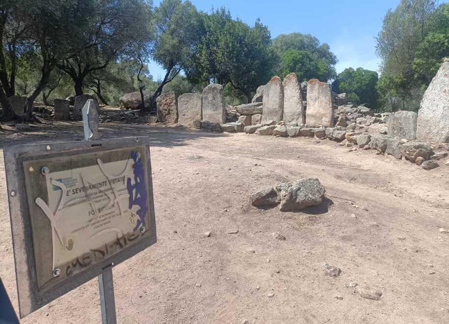 Olbia, i vandali a Su Mont’e s’Abe 