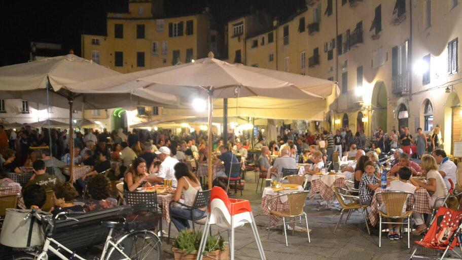 Lucca, moratoria per bar e ristoranti: si va verso una nuova proroga