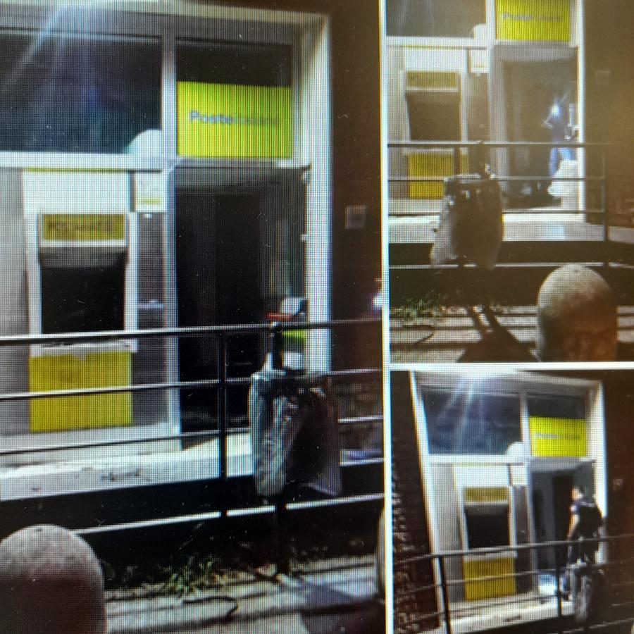 Poste, fanno saltare il bancomat nella notte