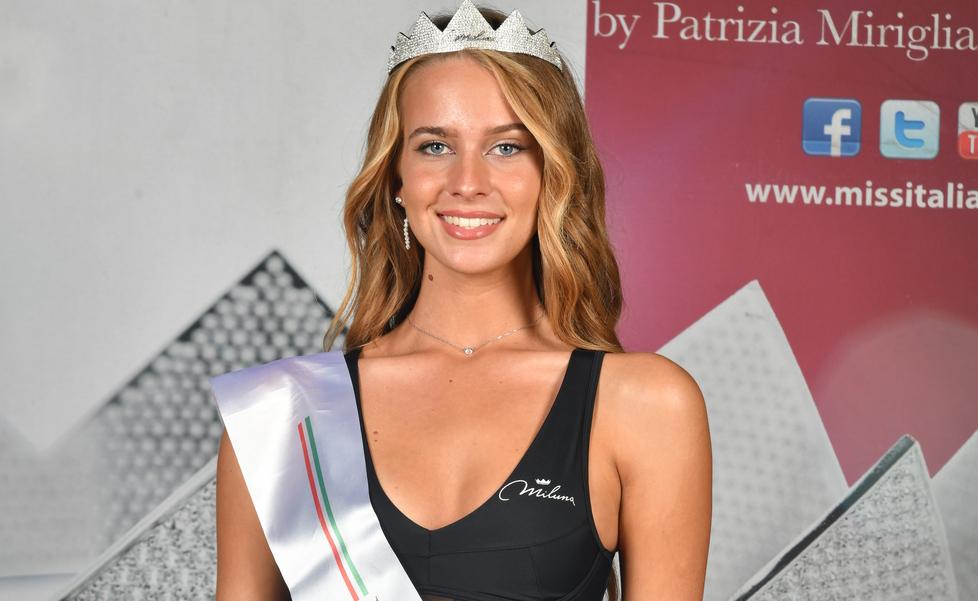 Il sorriso di Nicole strega la giuria, è lei Miss Toscana