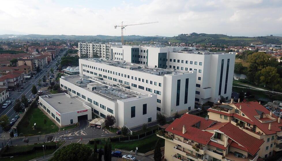 Una veduta dall’alto del complesso ospedaliero San Giuseppe di Empoli (foto Autovino)