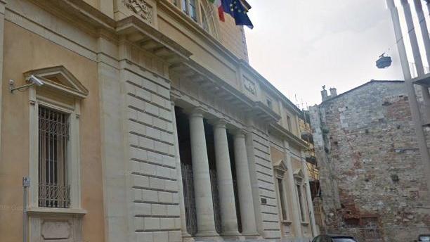 La sede della Procura a Pisa che sta conducendo le indagini sul suicidio