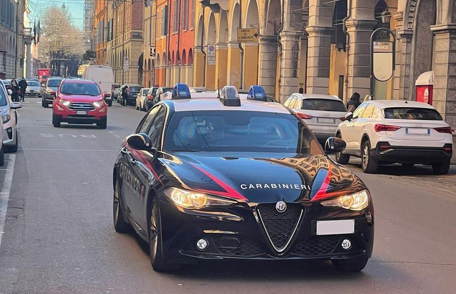 Modena, rivede la sua bici rubata un anno fa: i carabinieri la recuperano