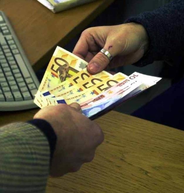 Il regno dei cravattari della porta accanto: in 800 sono nei guai