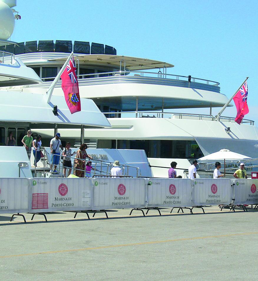 Acque agitate per la nautica, ma la Sno Yachts di Olbia non si arrende