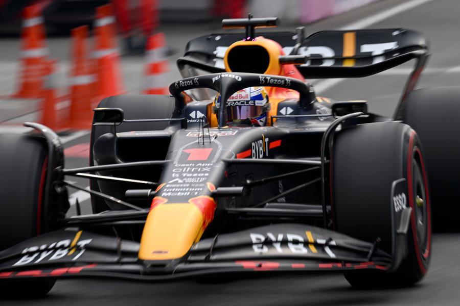 F1: vince Verstappen, terza la Ferrari di Leclerc