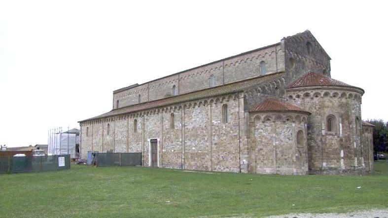 Sacerdote sorprende il ladro in chiesa e lo fa arrestare