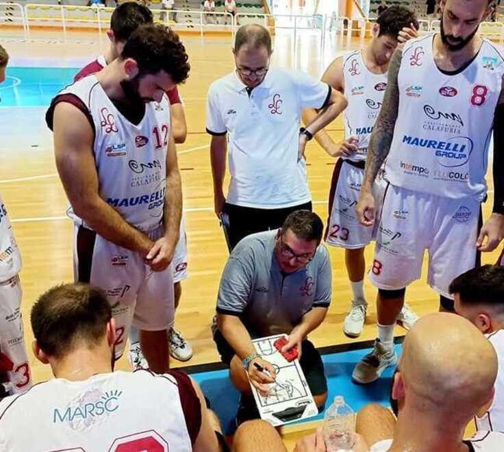 Un timeout di Marco Andreazza durant e il torneo Checco Mattighello che si è svolto a San Vendemiano lo scorso weekend