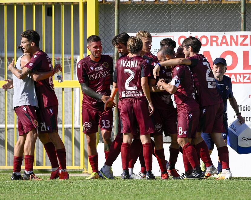 A muso duro, è subito Livorno. Frati-gol e la grinta da serie D 