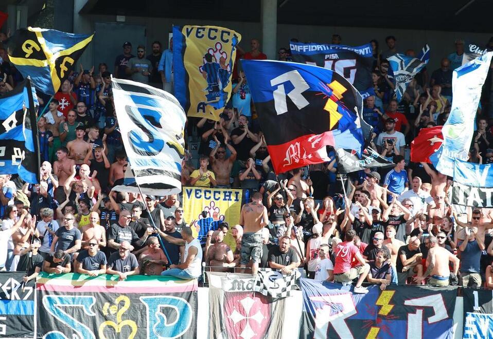 L’attaccante nerazzurro Giuseppe Sibilli in azione nel corso della partita giocata a Bolzano contro il SudTirol