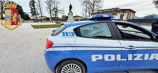 Finta veterinaria vendeva cani “di razza”, arriva il provvedimento del questore