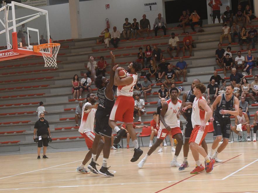 All’Hapoel la finale di Oristano ma questa Dinamo piace già