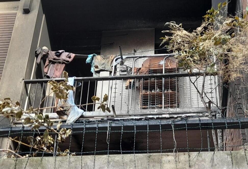 Pisa, incendio in viale Bonaini: «Poteva essere una tragedia» 