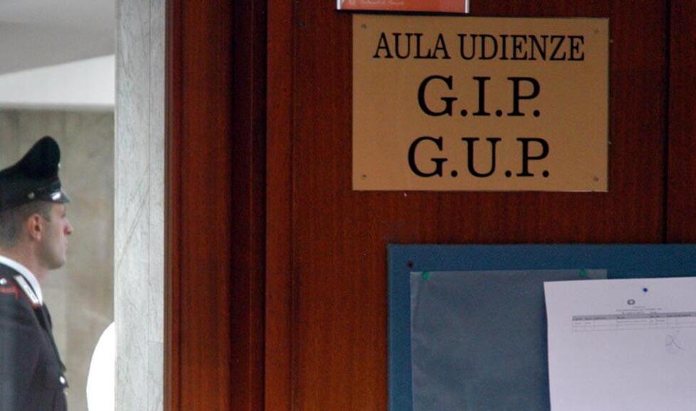 Grosseto, processo fissato a marzo per lo stalker del pianerottolo