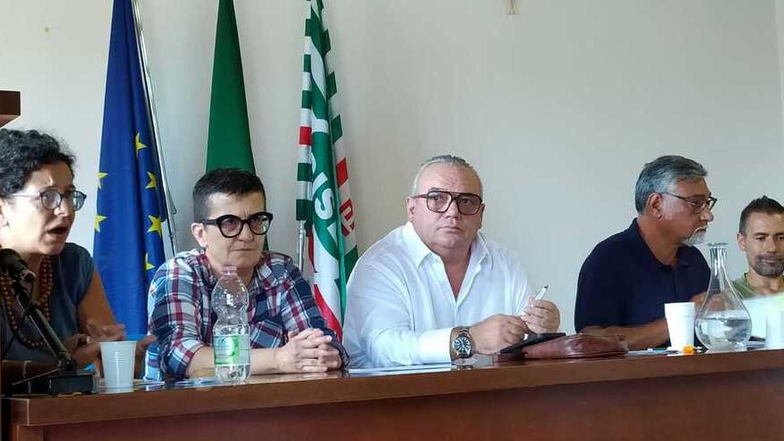 La conferenza stampa dei sindacati sulla vertenza con la Vichi