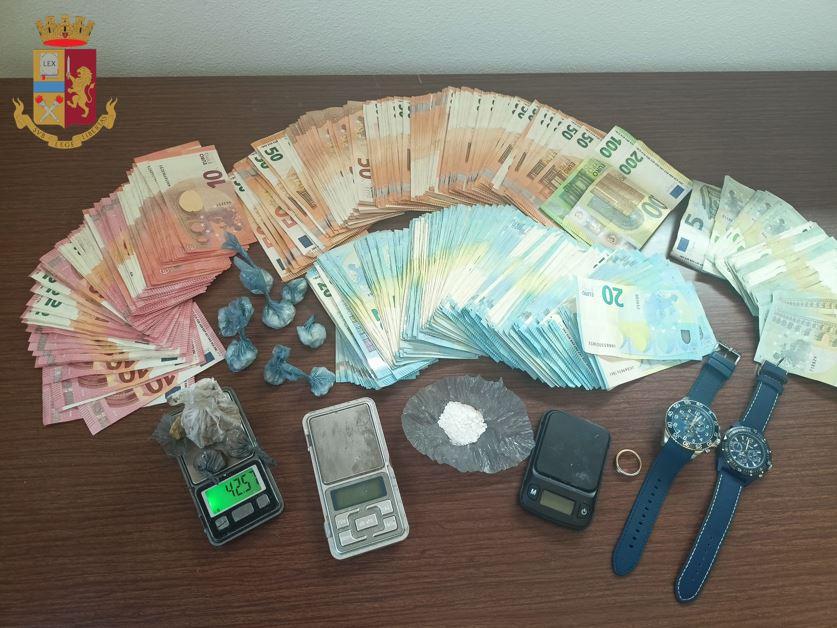 Detenzione di stupefacente e ricettazione: arrestato un 46enne a Carbonia